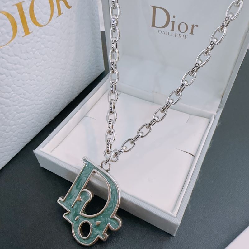 chr1st1an D10r necklaces